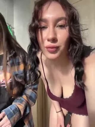 CurvyWoman- - bongacams