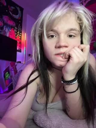 Cutiepiespanks - stripchat