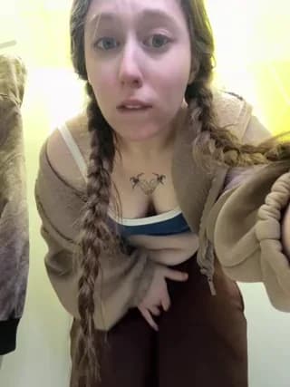 FroggyAnna - stripchat