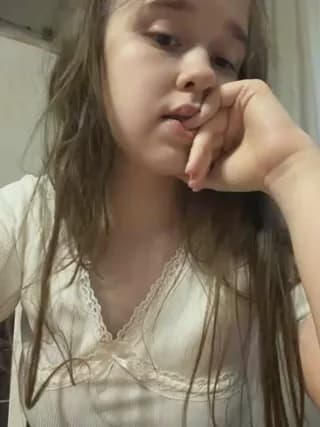 HornyGirlH - stripchat