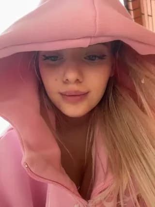 HugeBoobsAlice - stripchat