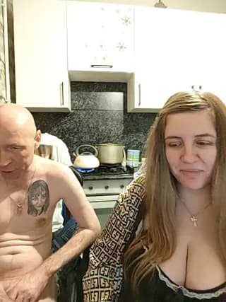Innokentiy449 - bongacams