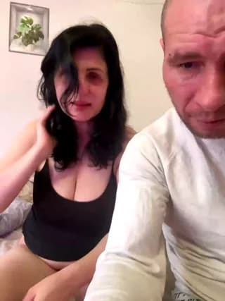 Irina423 - bongacams