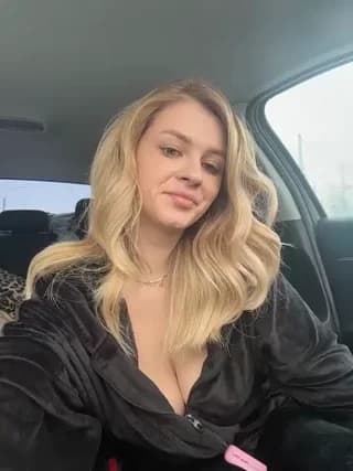 Love_Bri - stripchat