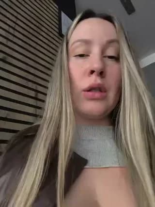 Mona_Plus - stripchat