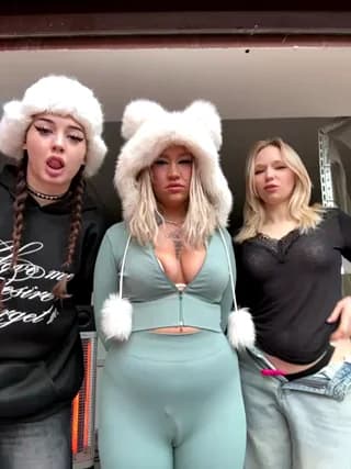 RollDolls - stripchat