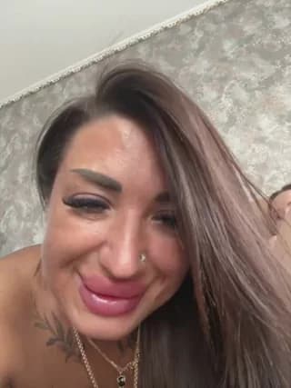 RuslanaXX - stripchat