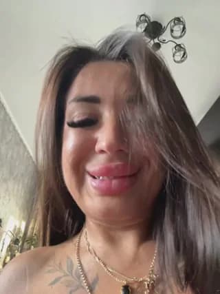 RuslanaXX - stripchat