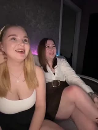 Sweet-pies - bongacams