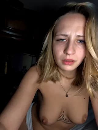 emma4xxx - stripchat