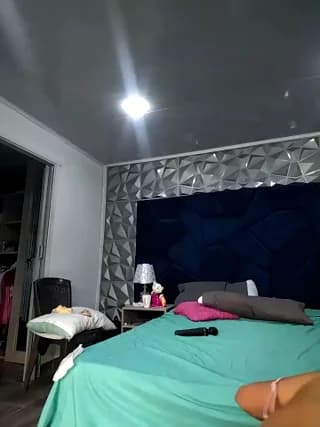 l0lita_emi - stripchat