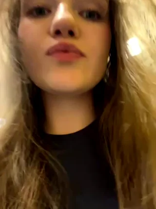 russianwoman thumbnail